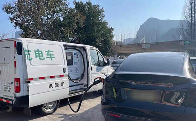 巴塘汽车搭电